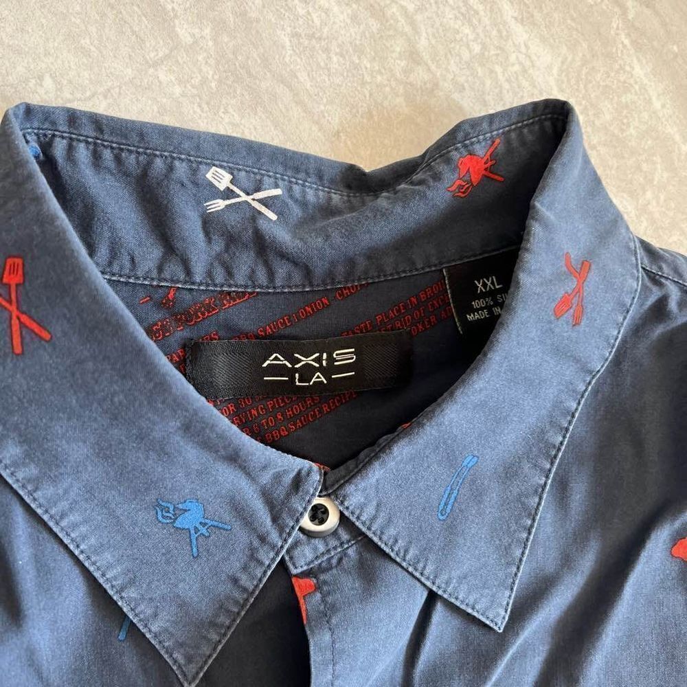 Men’s Collared Button Up - Picture 2 of 2